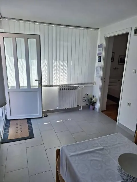 Apartments Lovorka Barbat na Rabu